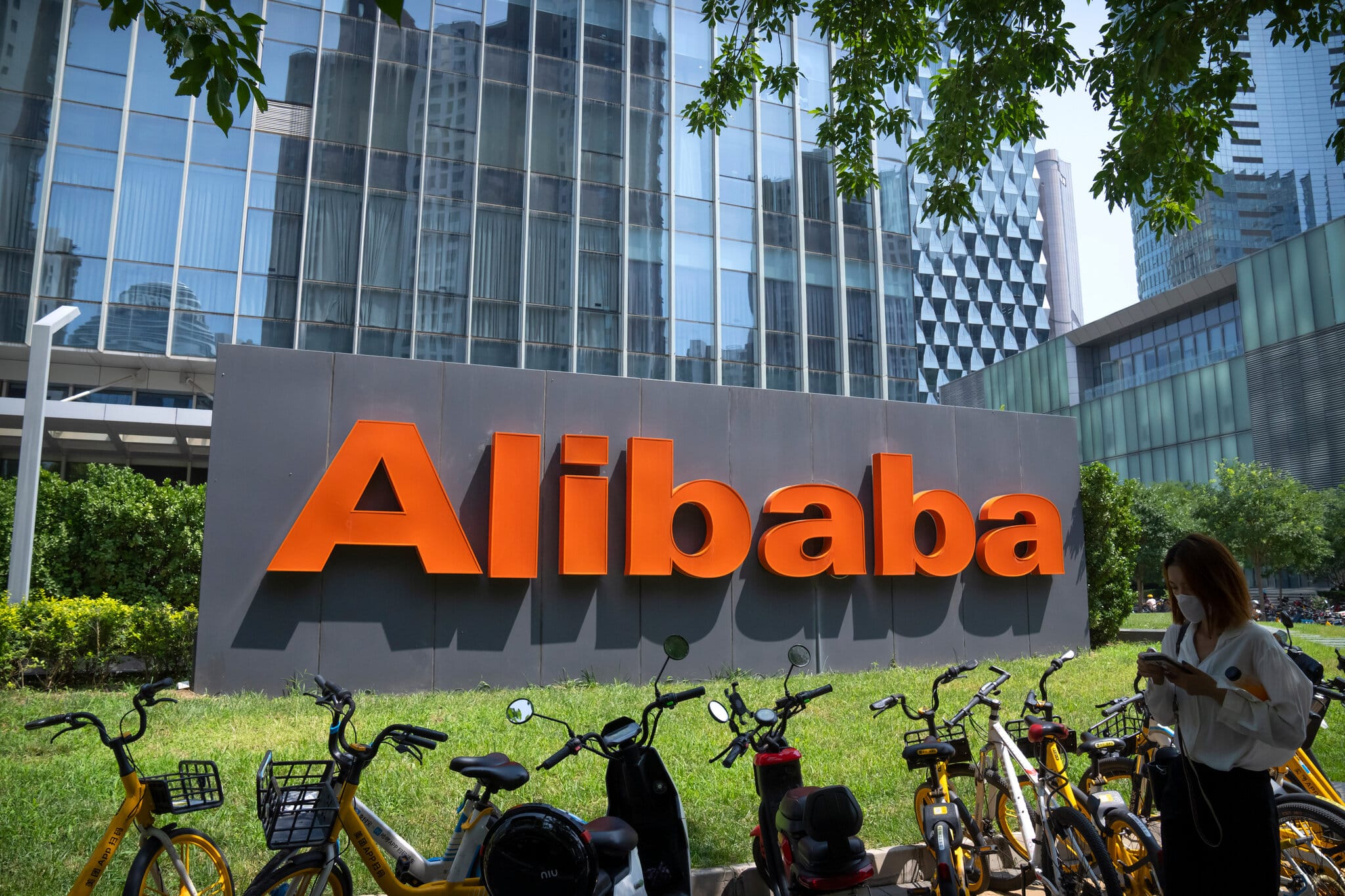 Alibaba’s shares jump after it lands a major customer for its AI chips